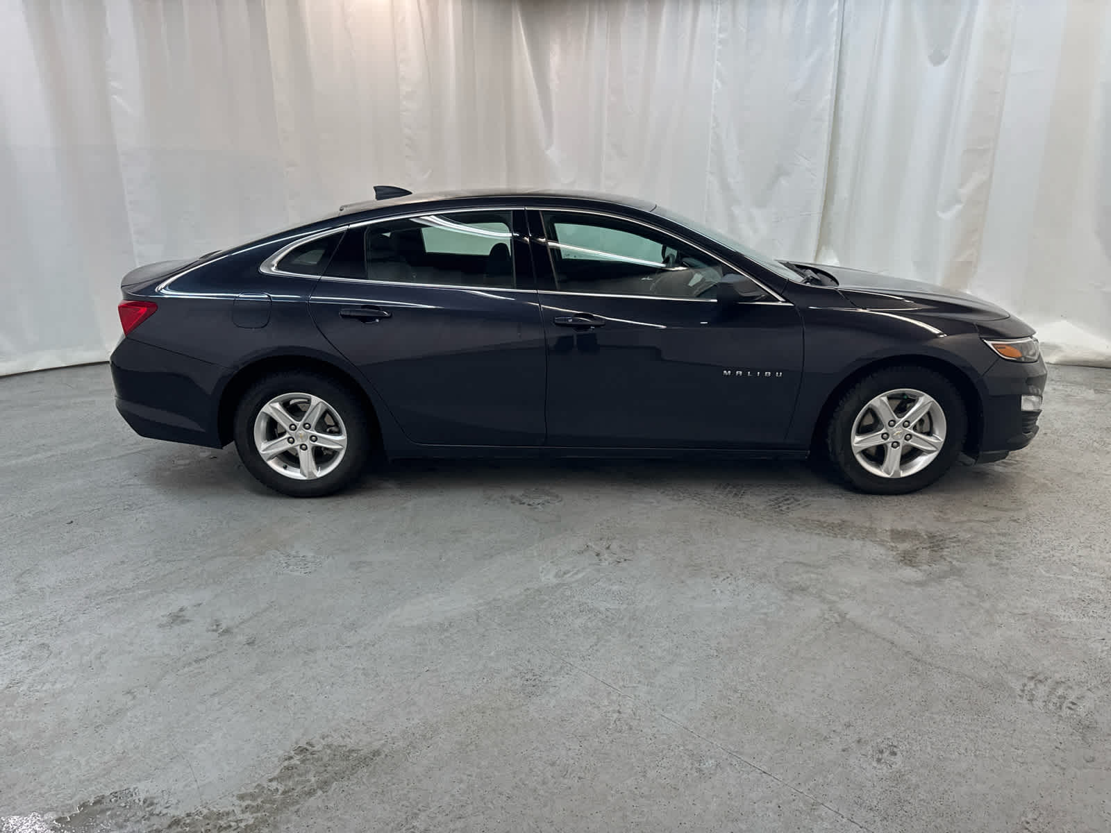 Thumbnail: 2022 Chevrolet Malibu - 6