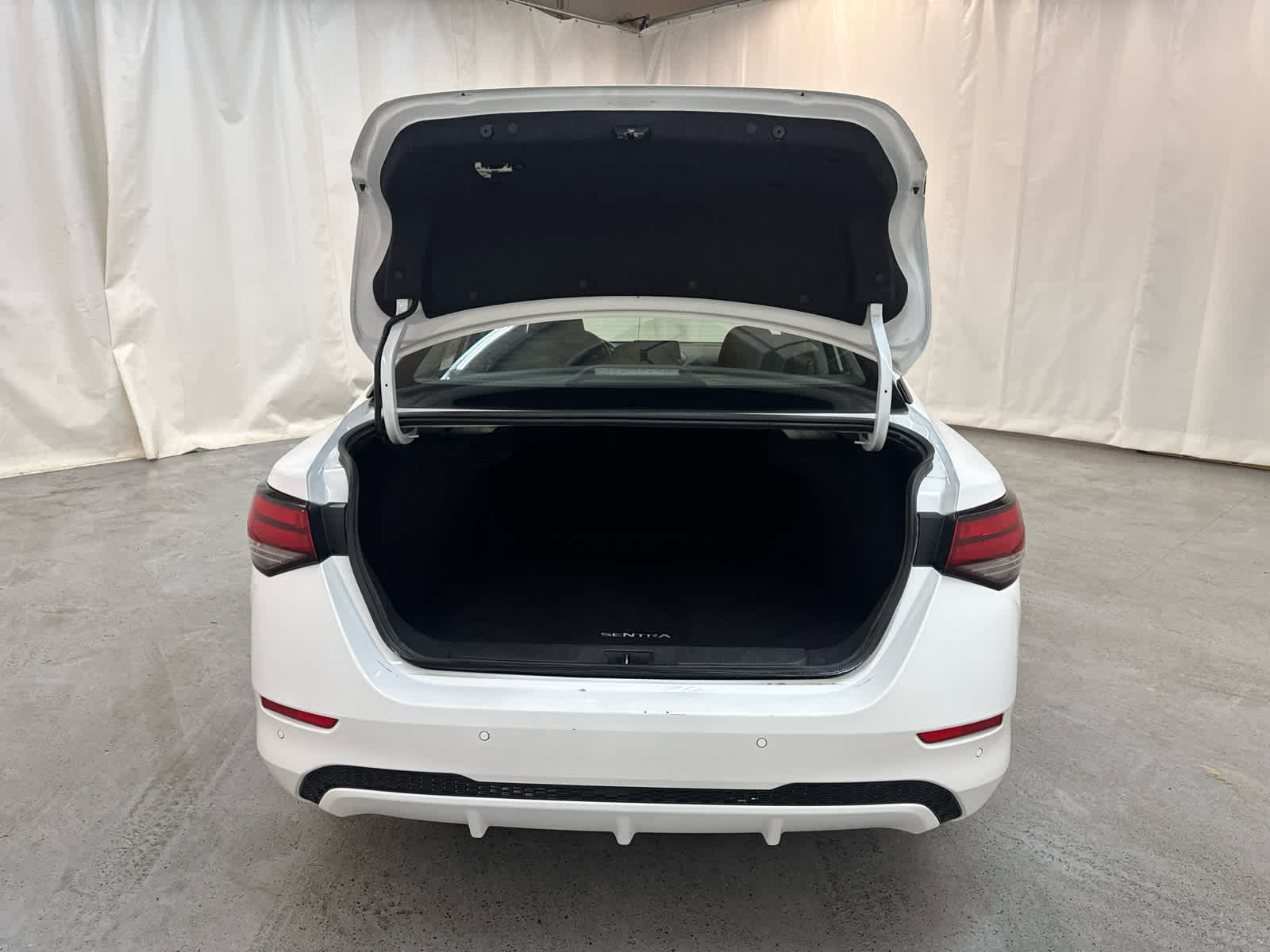 Thumbnail: 2023 Nissan Sentra - 5