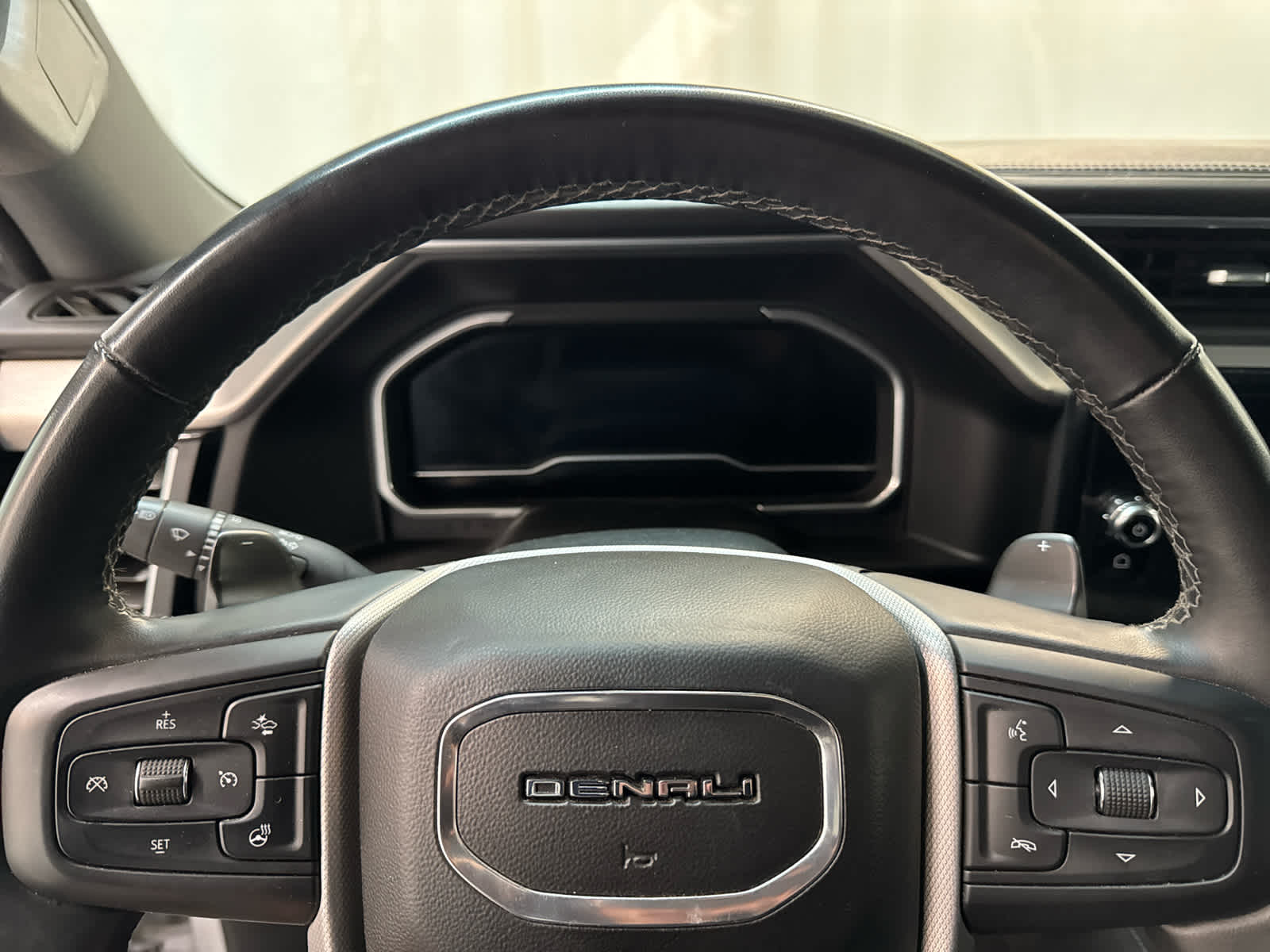 Thumbnail: 2024 GMC Sierra 1500 - 16