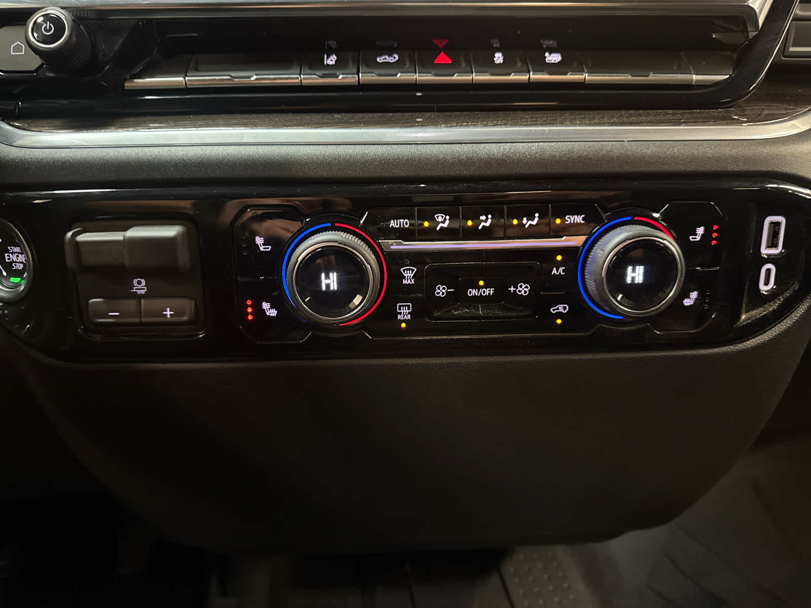 Thumbnail: 2025 Chevrolet Silverado 2500 - 26