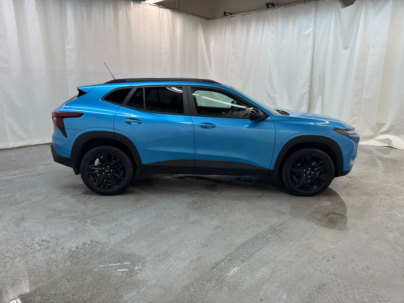 Thumbnail: 2025 Chevrolet Trax - 6