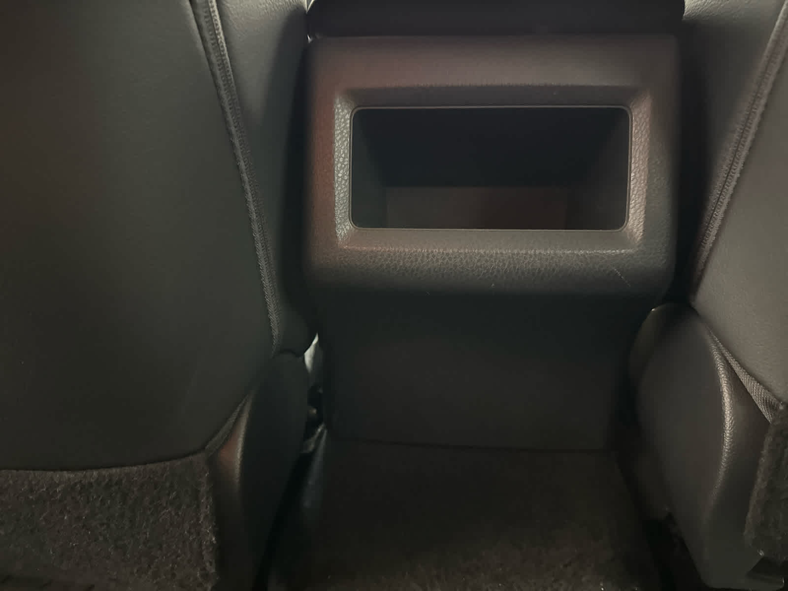 Thumbnail: 2019 Toyota Camry - 12