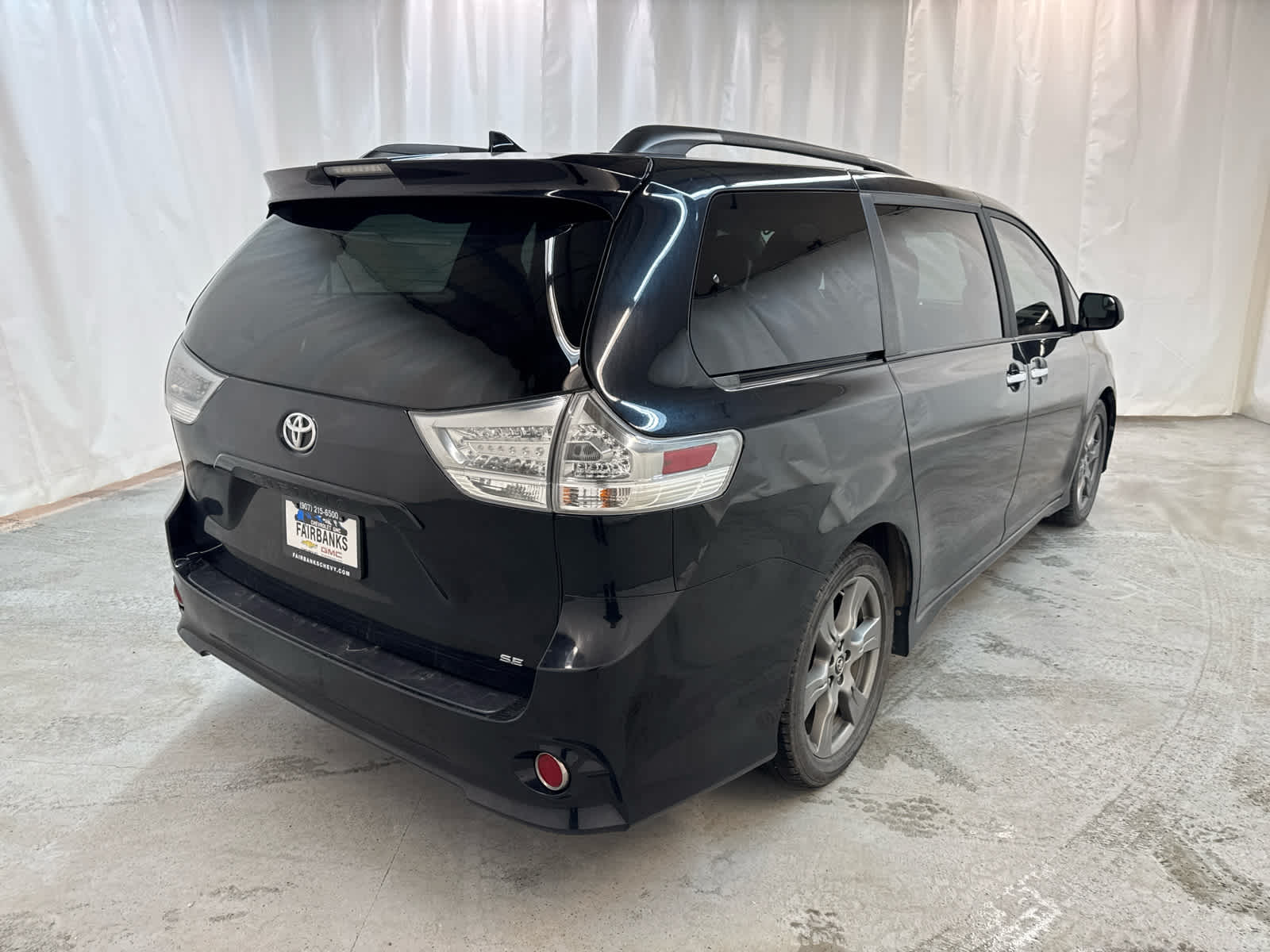 Thumbnail: 2018 Toyota Sienna - 5