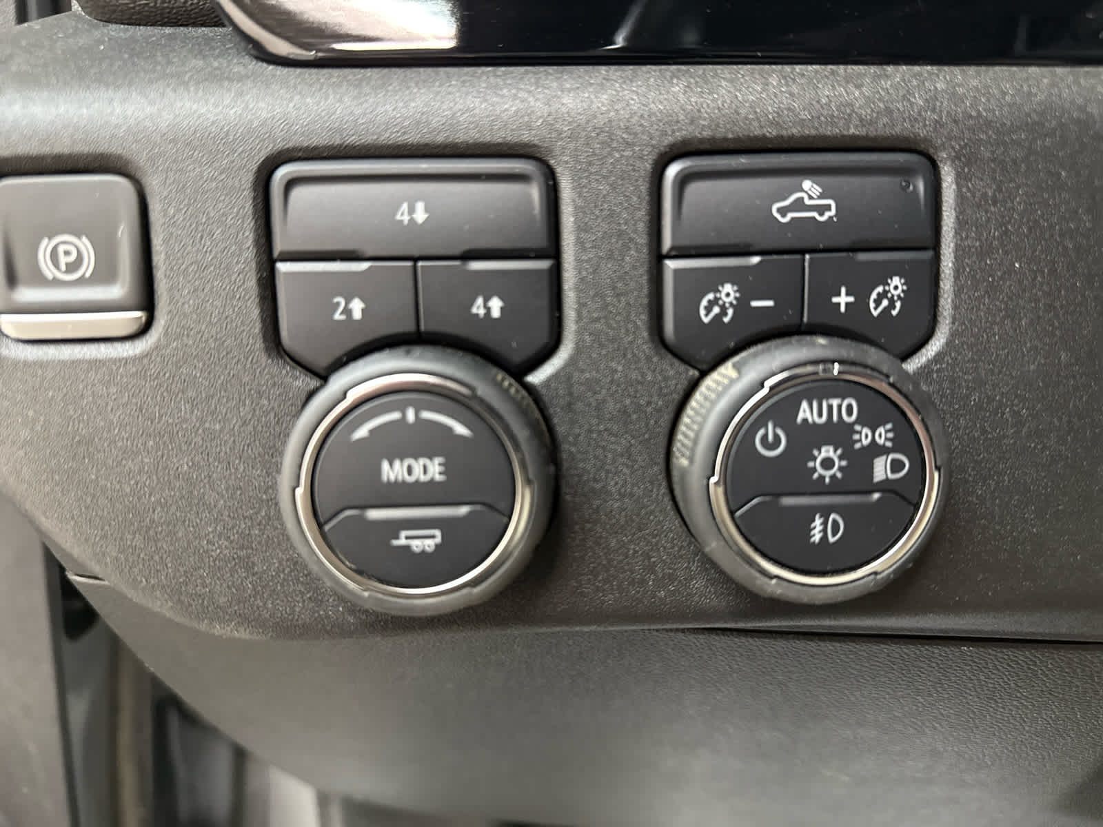 Thumbnail: 2025 Chevrolet Silverado 2500 - 15