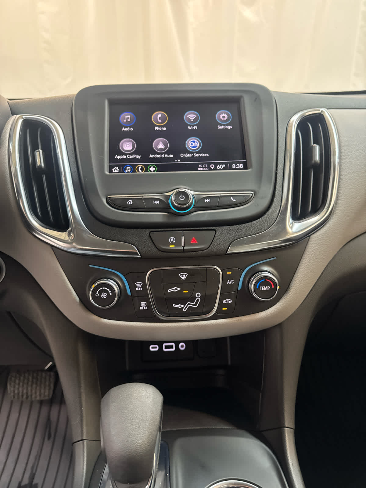 Thumbnail: 2024 Chevrolet Equinox - 24