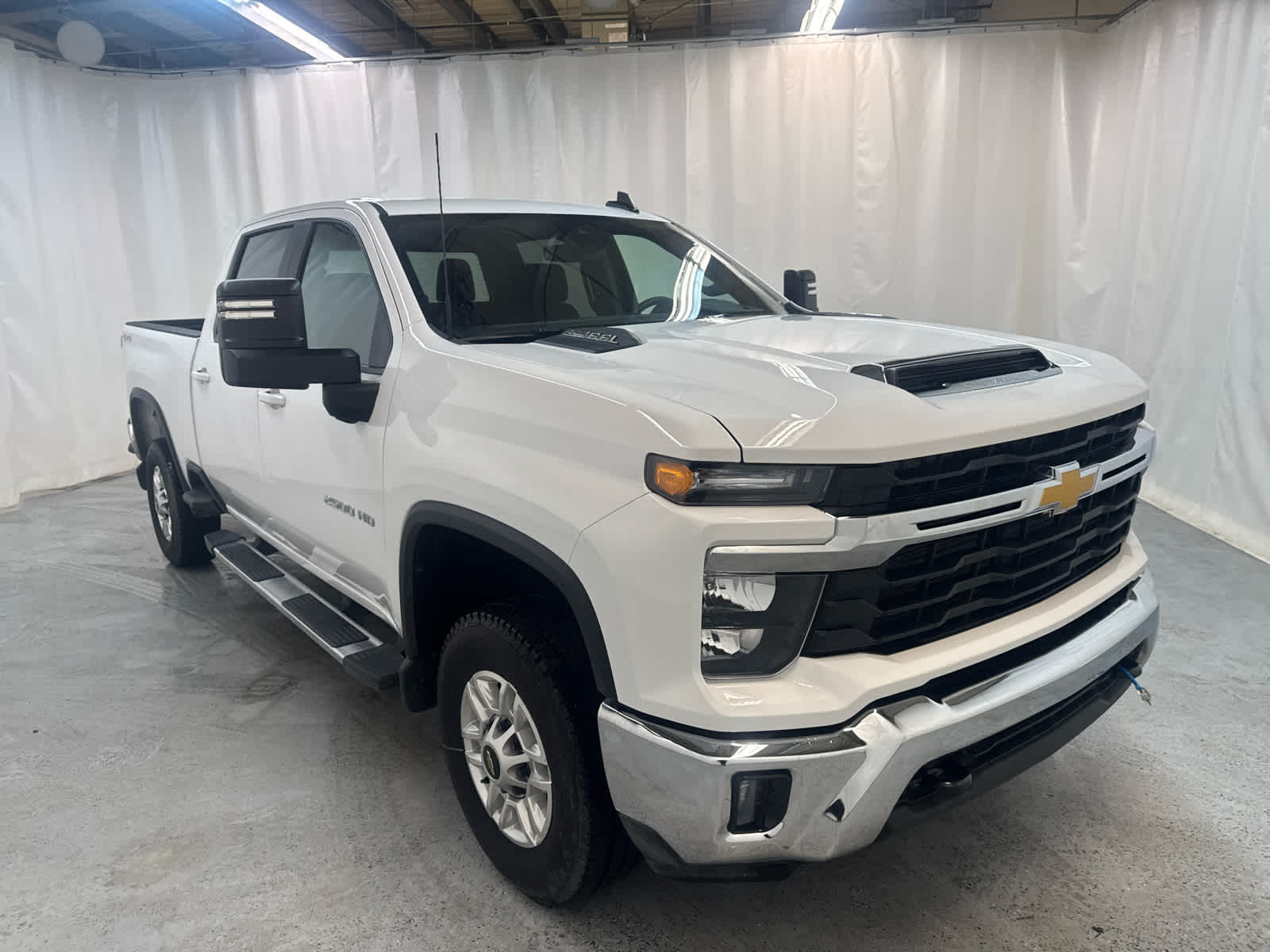 Thumbnail: 2025 Chevrolet Silverado 2500 - 8