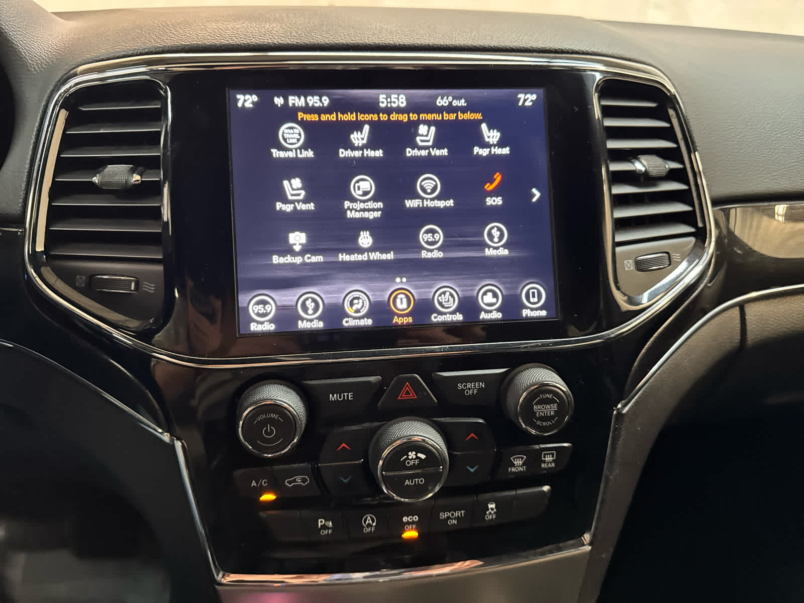 Thumbnail: 2019 Jeep Grand Cherokee - 24