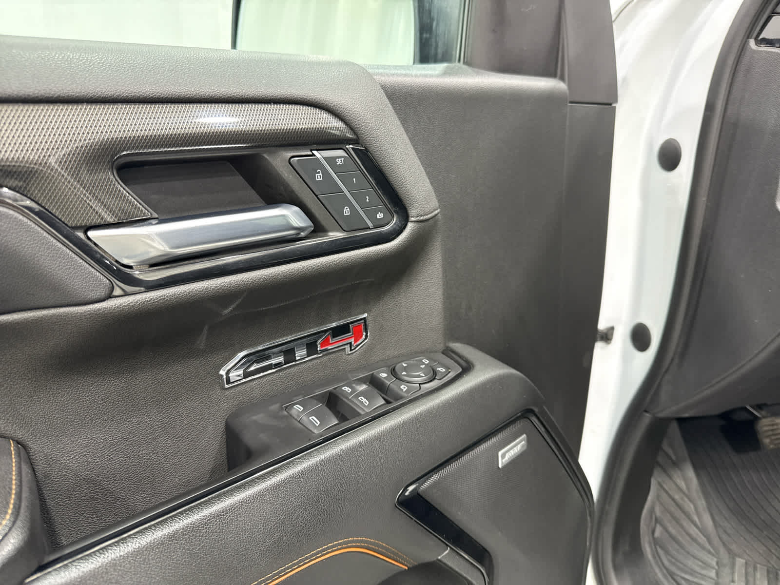 Thumbnail: 2023 GMC Sierra 1500 - 18