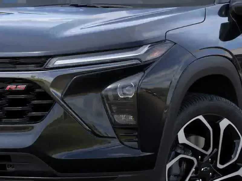 Thumbnail: 2026 Chevrolet Trax - 4
