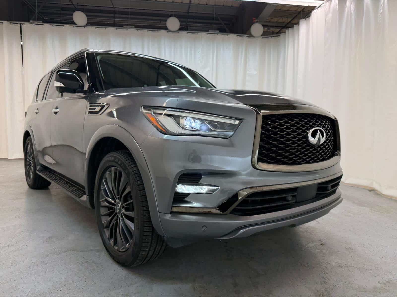 Thumbnail: 2021 INFINITI QX80 - 3