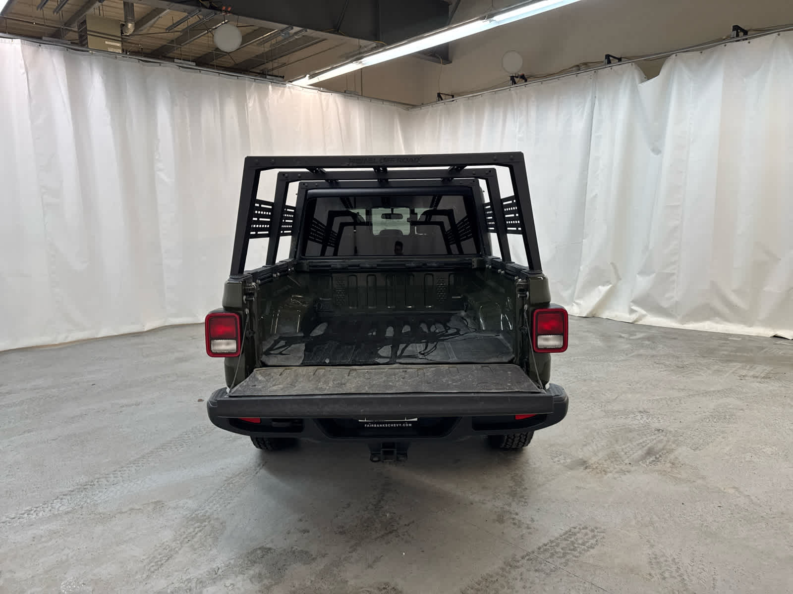 Thumbnail: 2022 Jeep Gladiator - 10