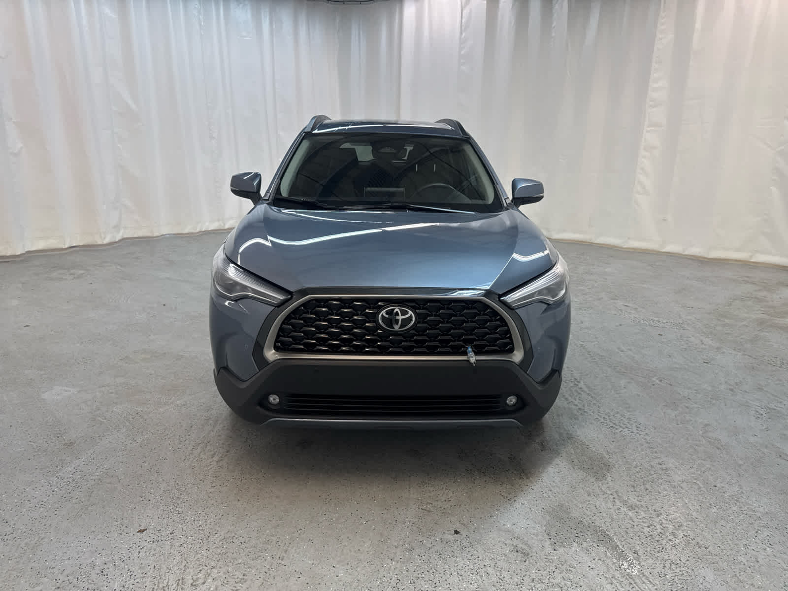 Thumbnail: 2024 Toyota Corolla Cross - 9