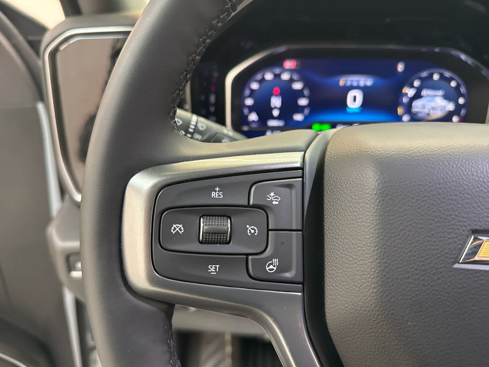 Thumbnail: 2024 Chevrolet Silverado 1500 - 17