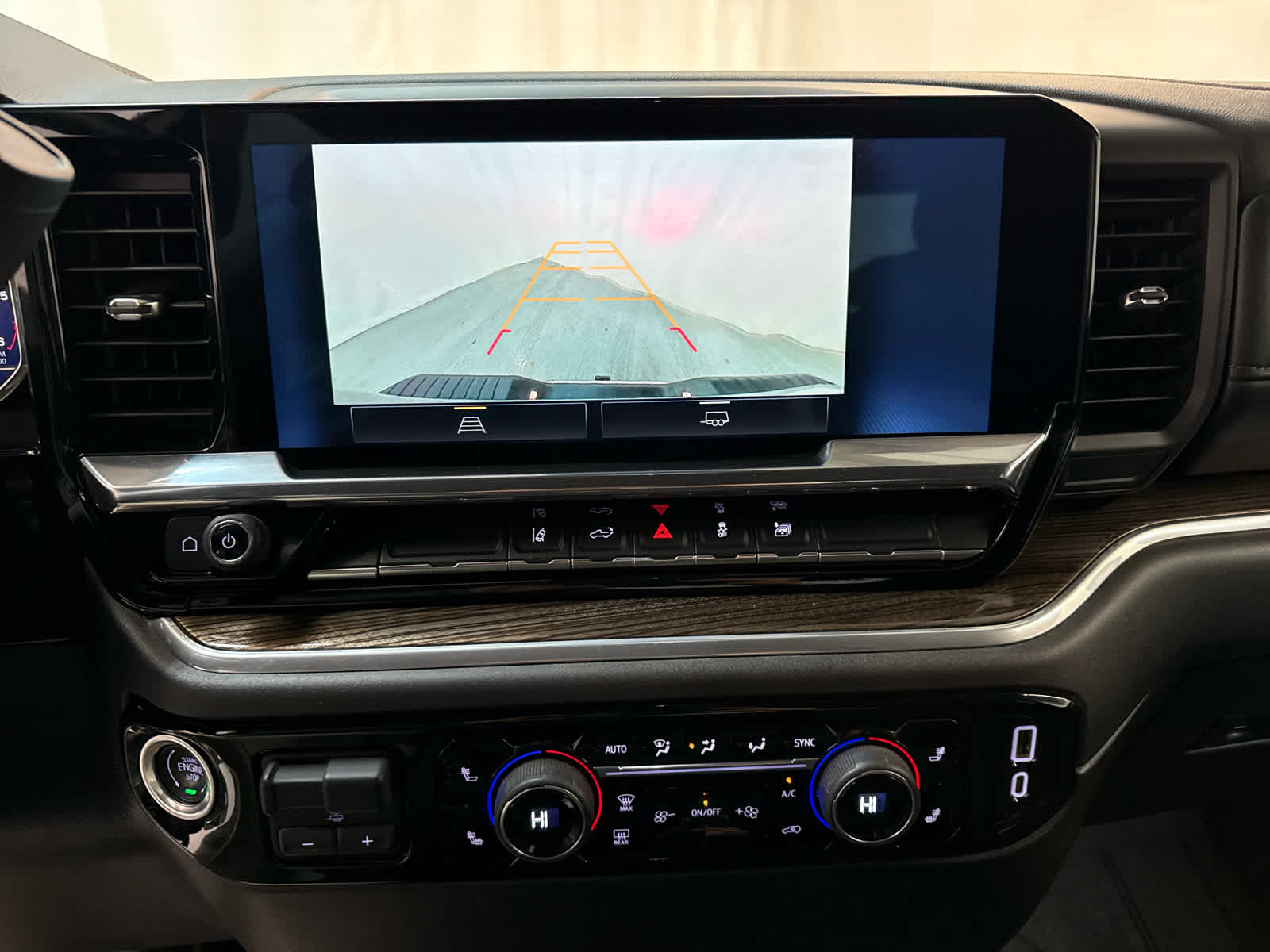 Thumbnail: 2025 Chevrolet Silverado 2500 - 21