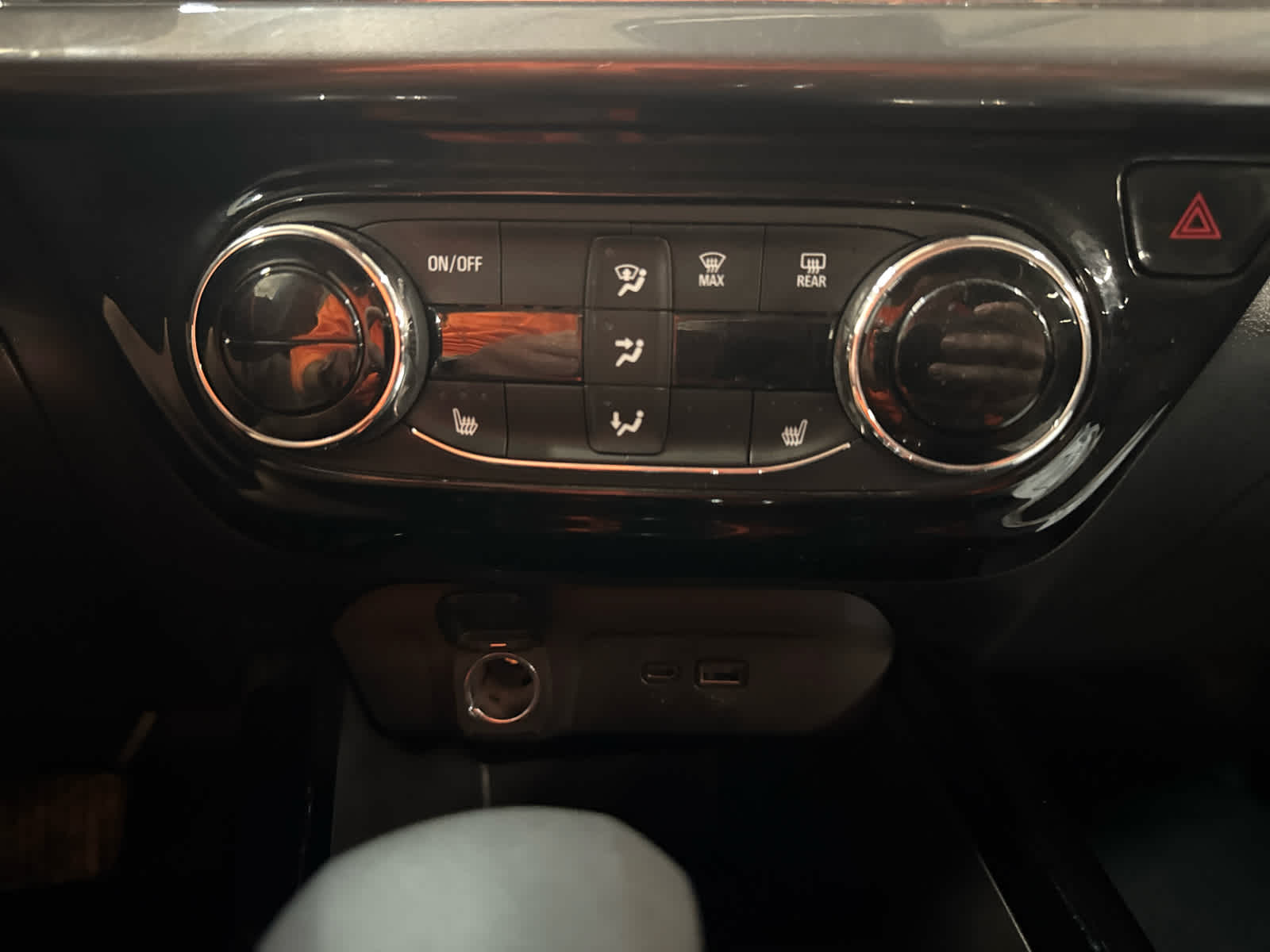 Thumbnail: 2025 Chevrolet Trax - 20