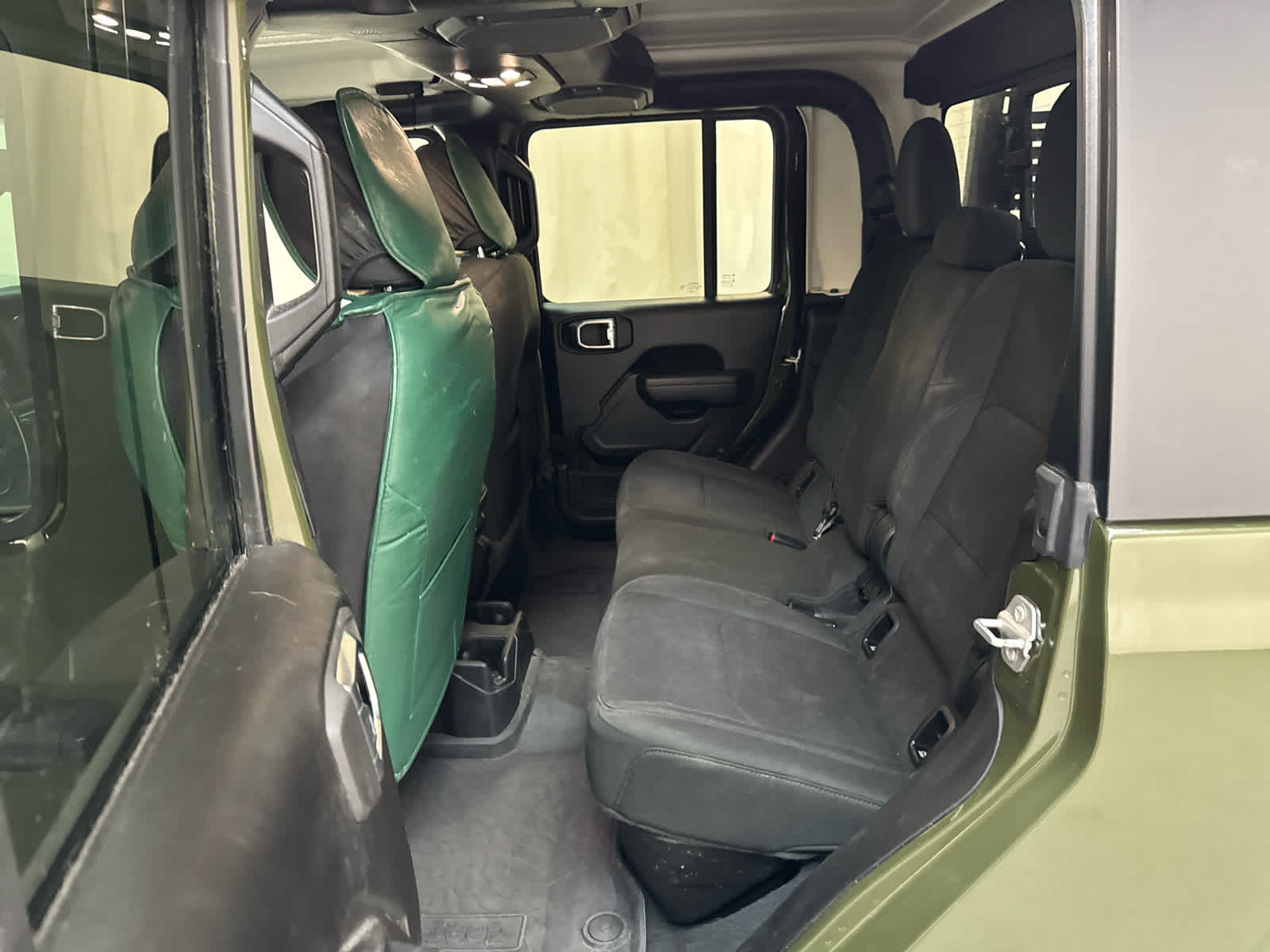 Thumbnail: 2022 Jeep Gladiator - 11