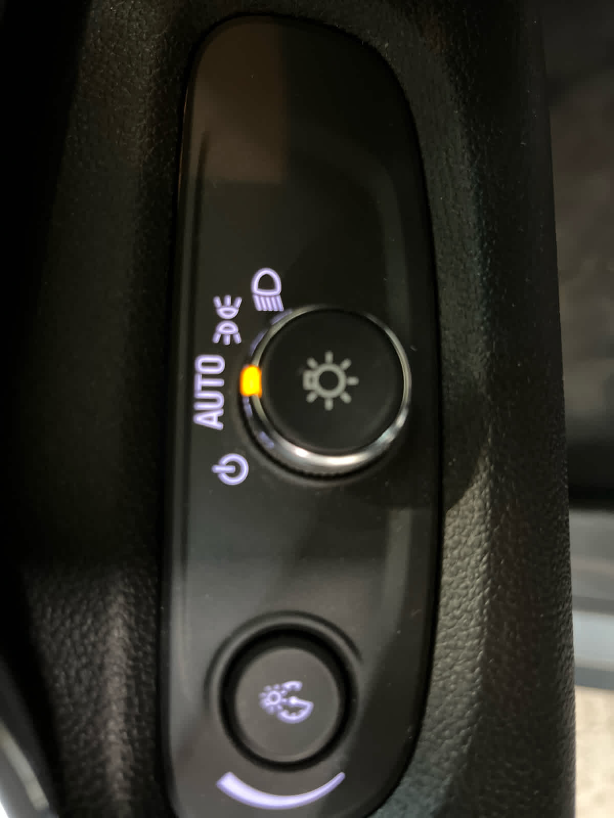 Thumbnail: 2024 Chevrolet Trax - 18