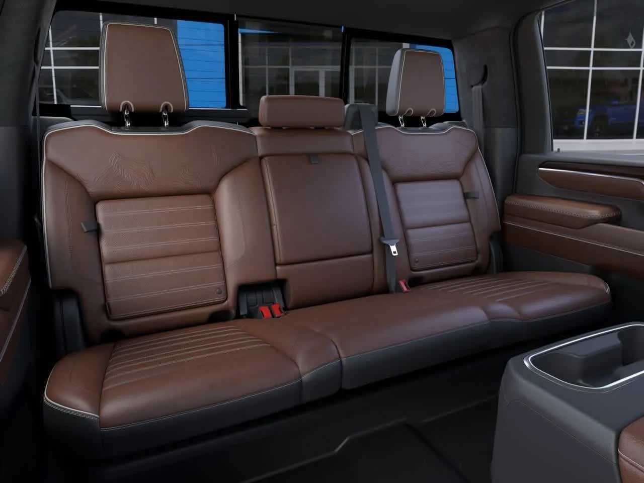 Thumbnail: 2026 GMC Sierra 2500 - 14
