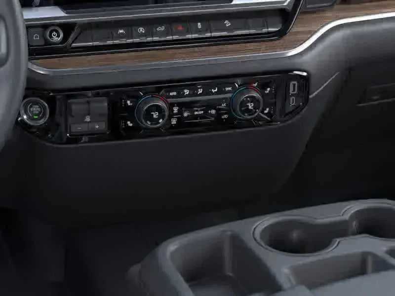 Thumbnail: 2026 Chevrolet Silverado 1500 - 9