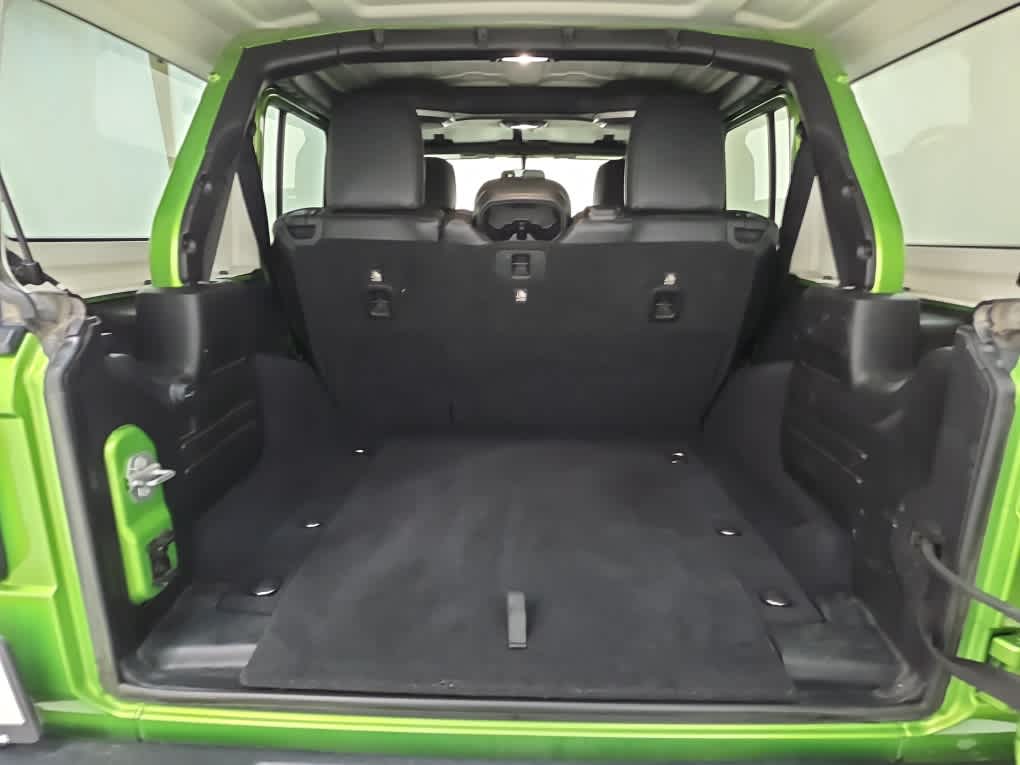 Thumbnail: 2018 Jeep Wrangler - 12