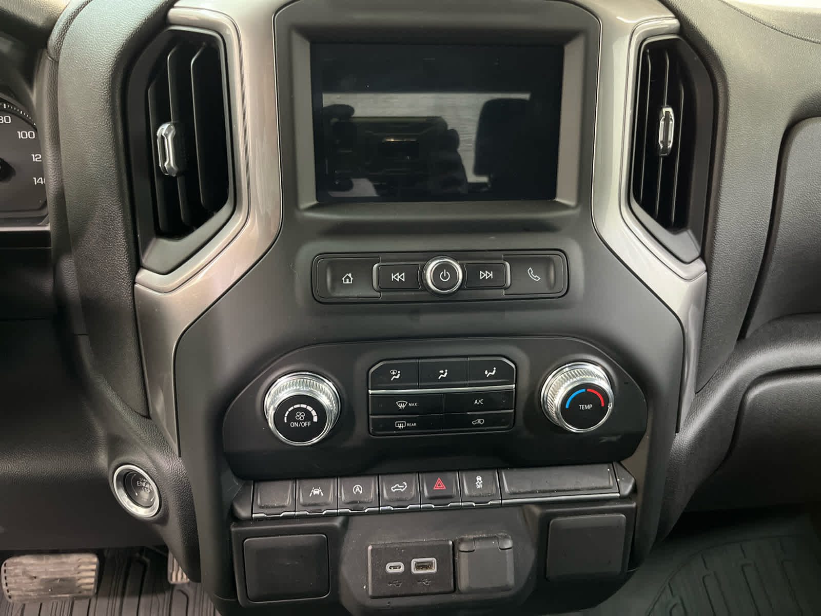 Thumbnail: 2024 GMC Sierra 1500 - 21