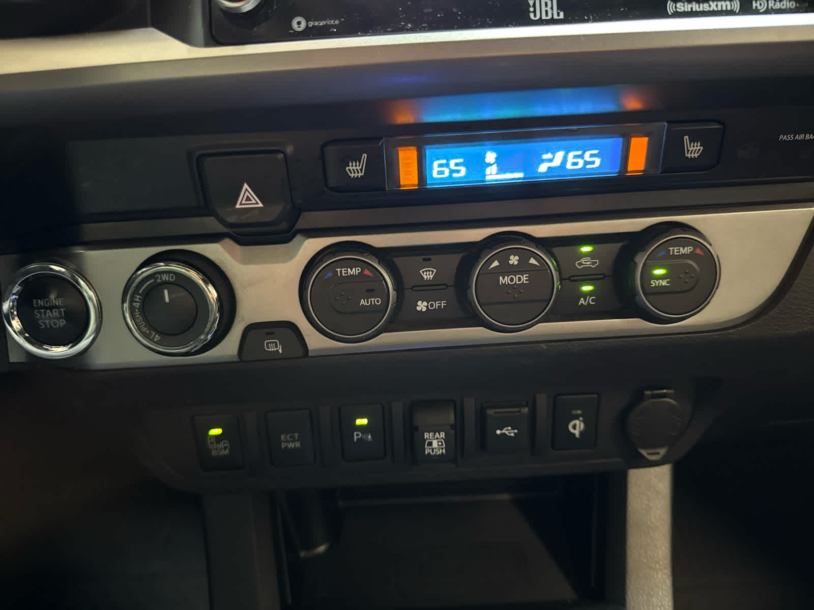 Thumbnail: 2020 Toyota Tacoma - 21