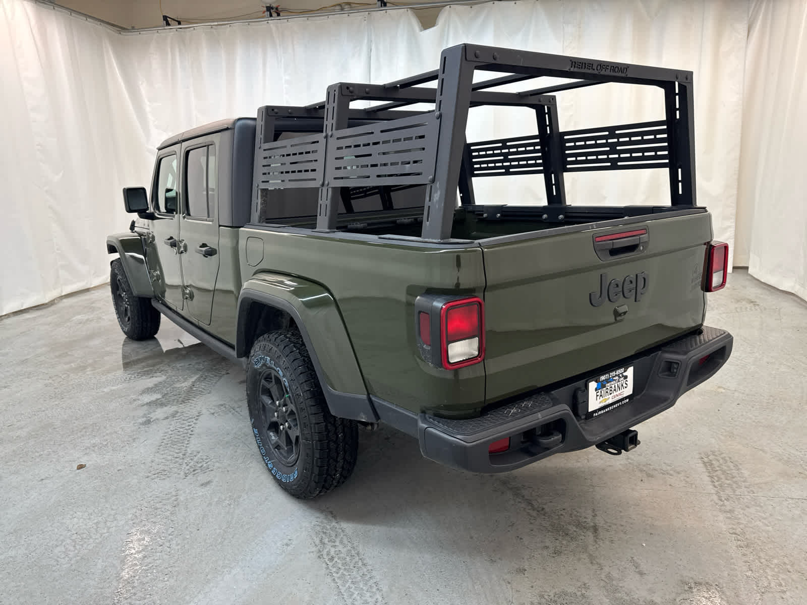 Thumbnail: 2022 Jeep Gladiator - 3