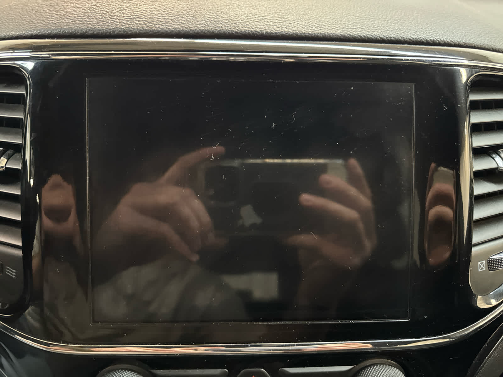 Thumbnail: 2019 Jeep Grand Cherokee - 19