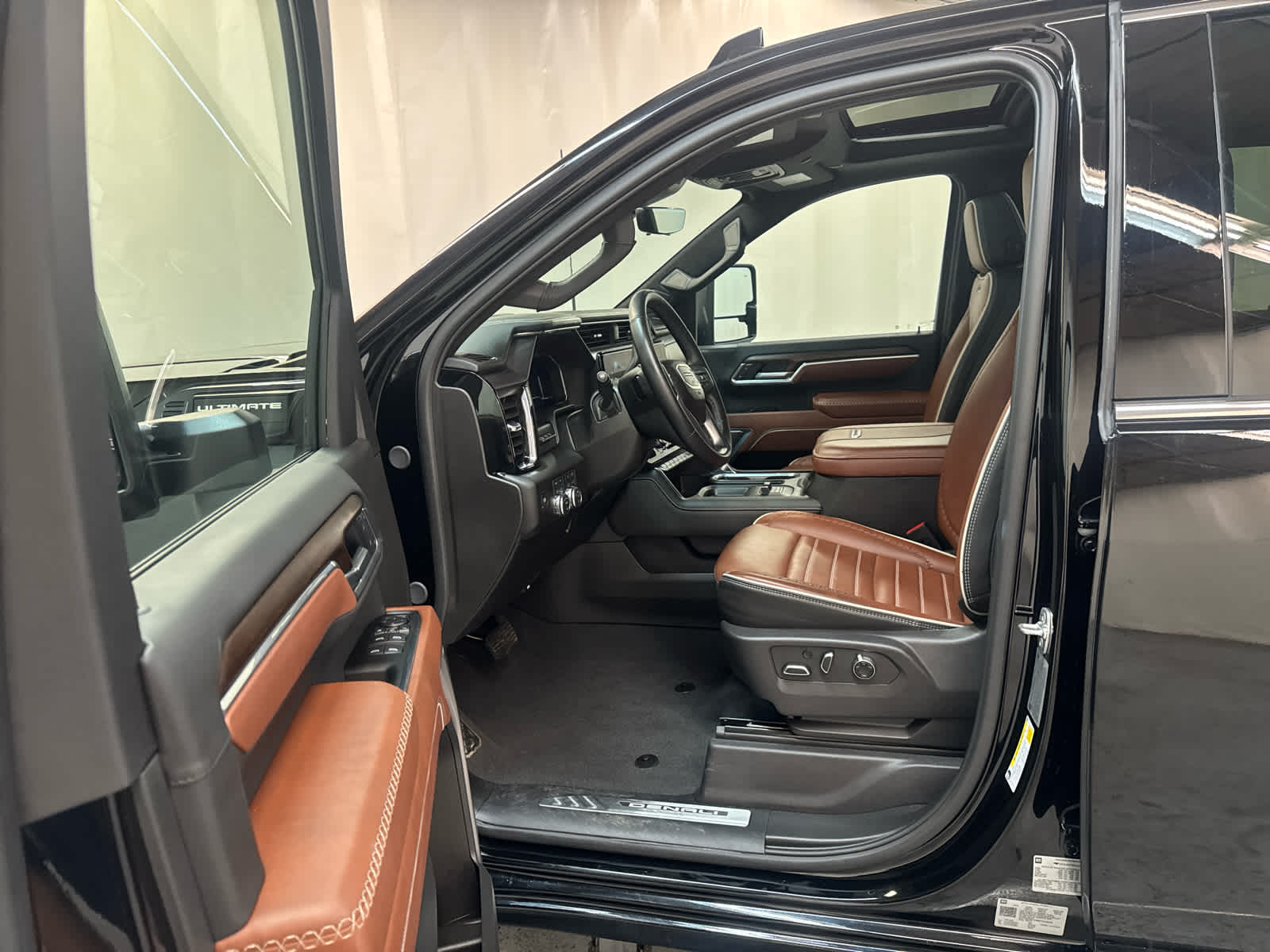 Thumbnail: 2025 GMC Sierra 2500 - 13