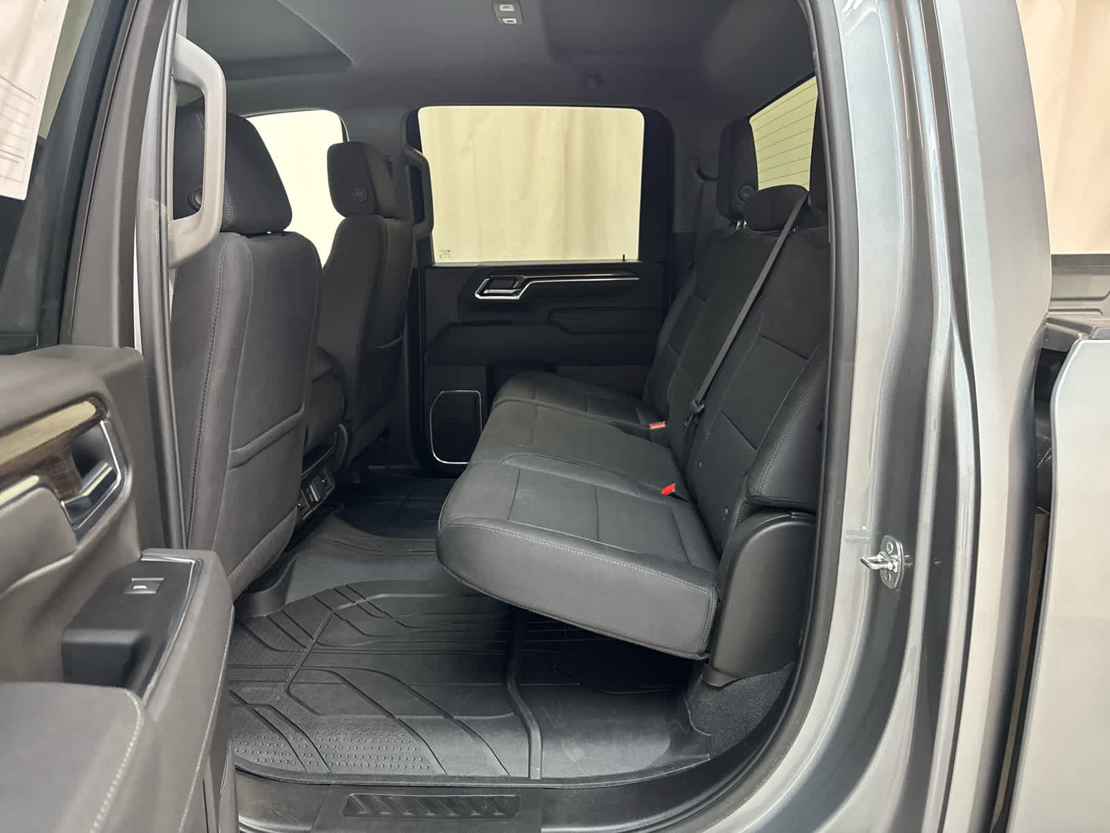 Thumbnail: 2025 Chevrolet Silverado 2500 - 11