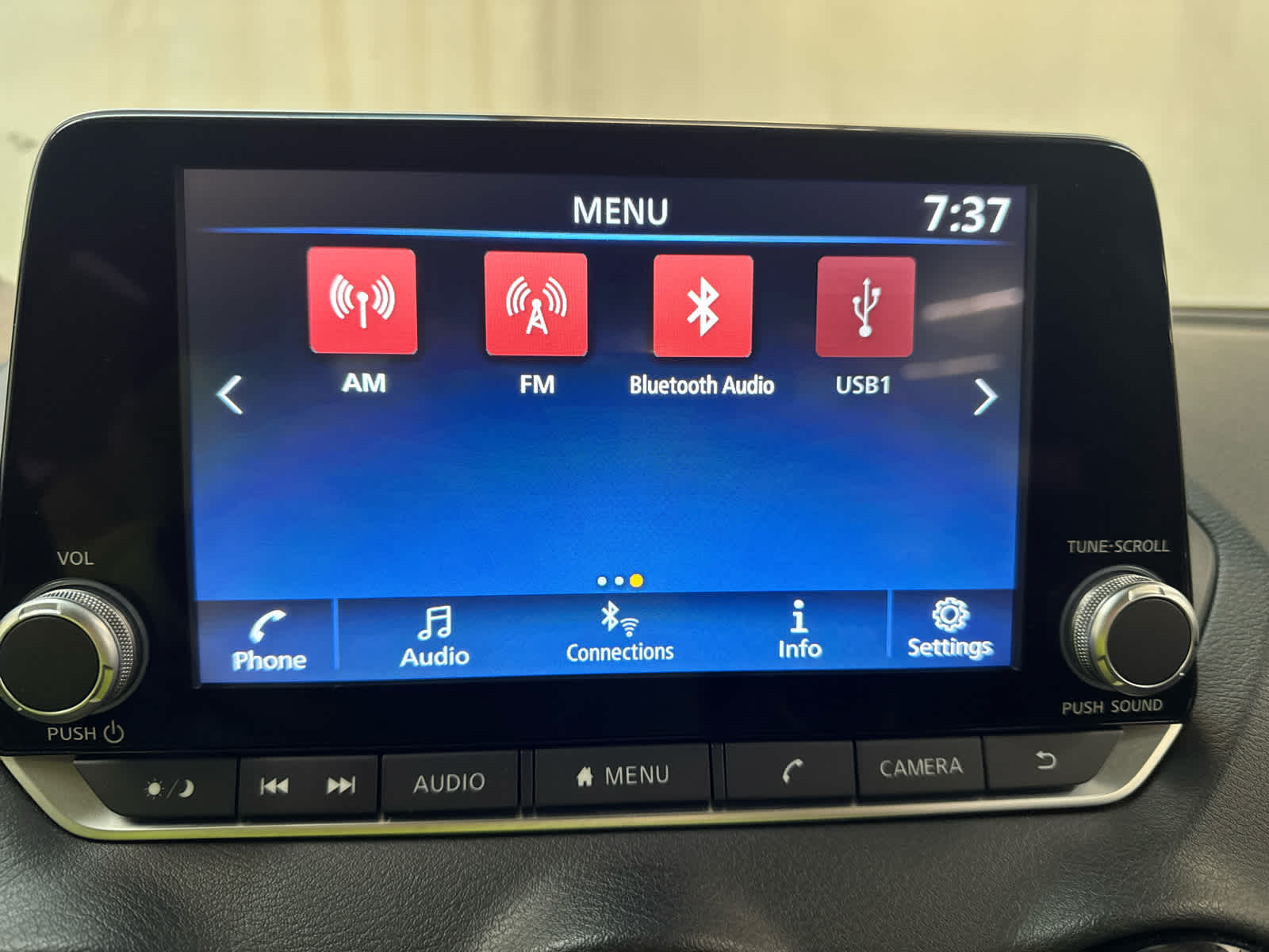 Thumbnail: 2023 Nissan Sentra - 25