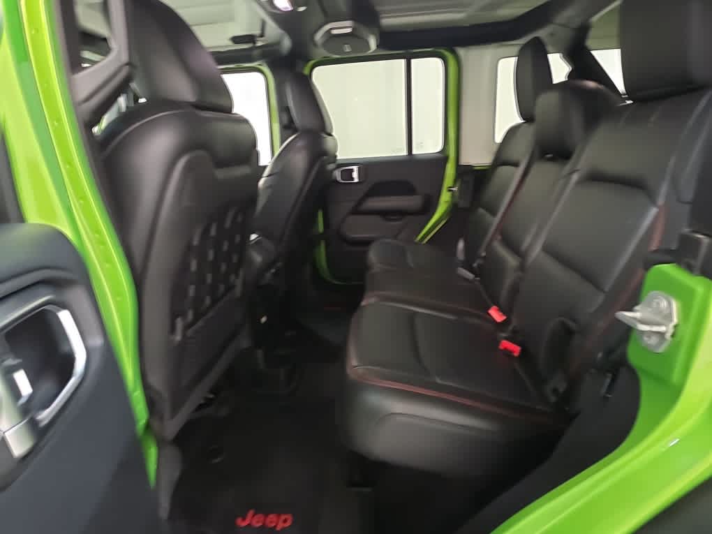 Thumbnail: 2018 Jeep Wrangler - 14