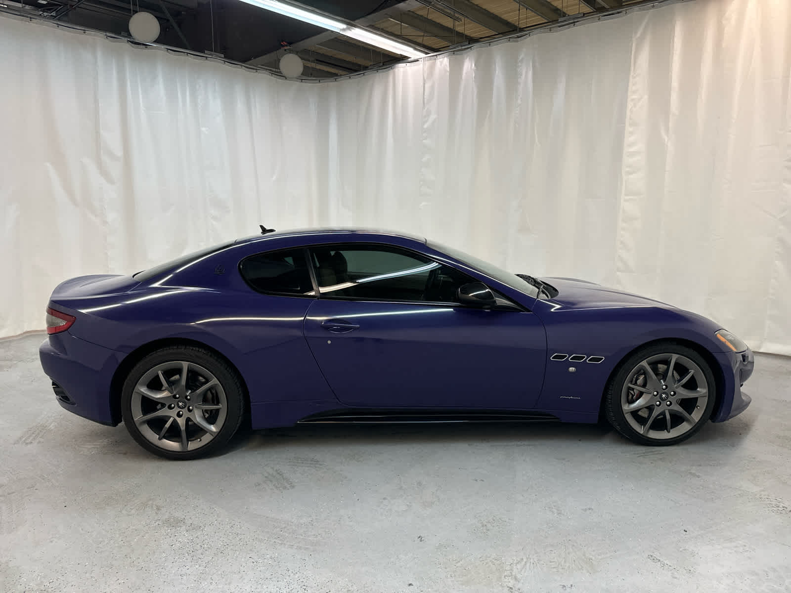 Thumbnail: 2016 Maserati GranTurismo - 6