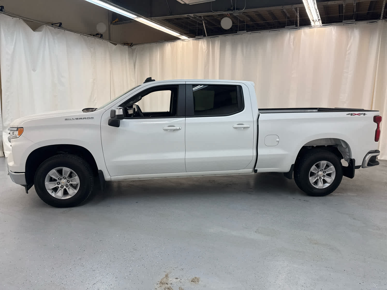 Thumbnail: 2024 Chevrolet Silverado 1500 - 2