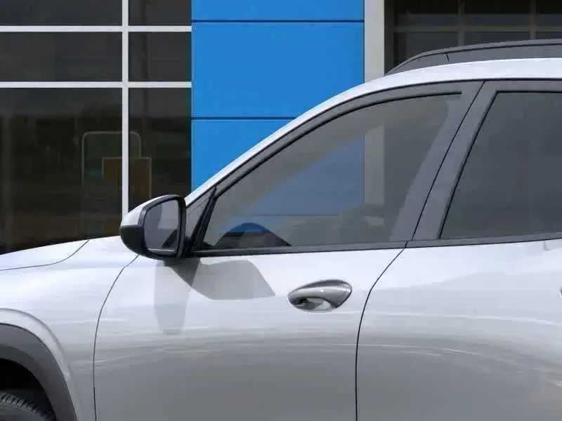 Thumbnail: 2026 Chevrolet Trax - 12