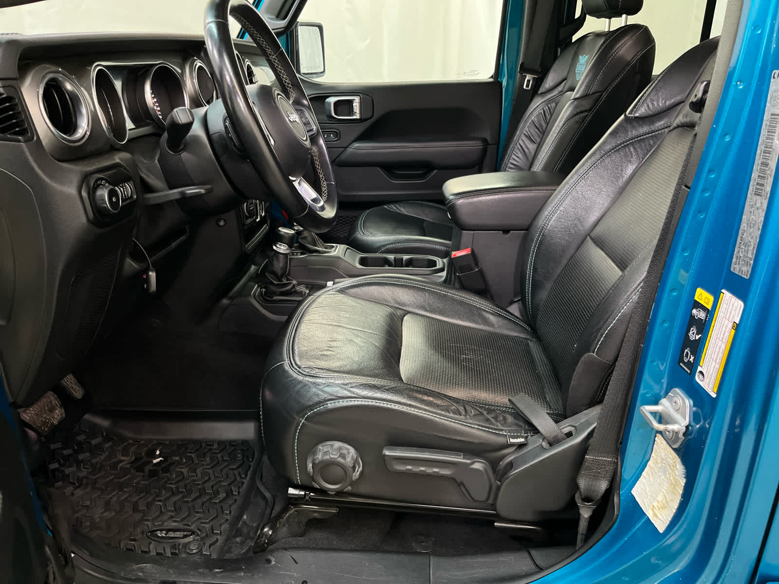 Thumbnail: 2020 Jeep Wrangler - 17