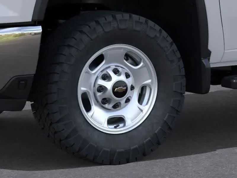 Thumbnail: 2026 Chevrolet Silverado 2500 - 5