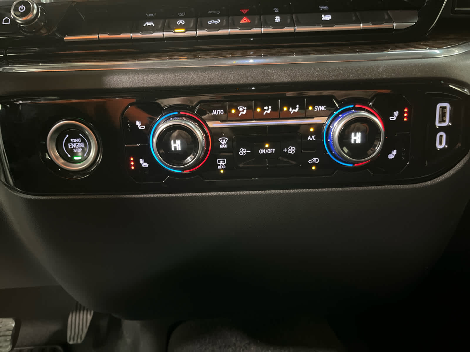 Thumbnail: 2023 GMC Sierra 1500 - 26