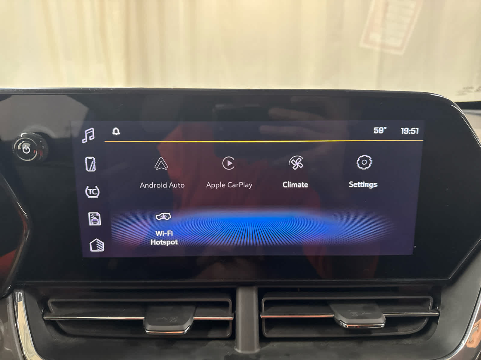 Thumbnail: 2025 Chevrolet Trax - 25