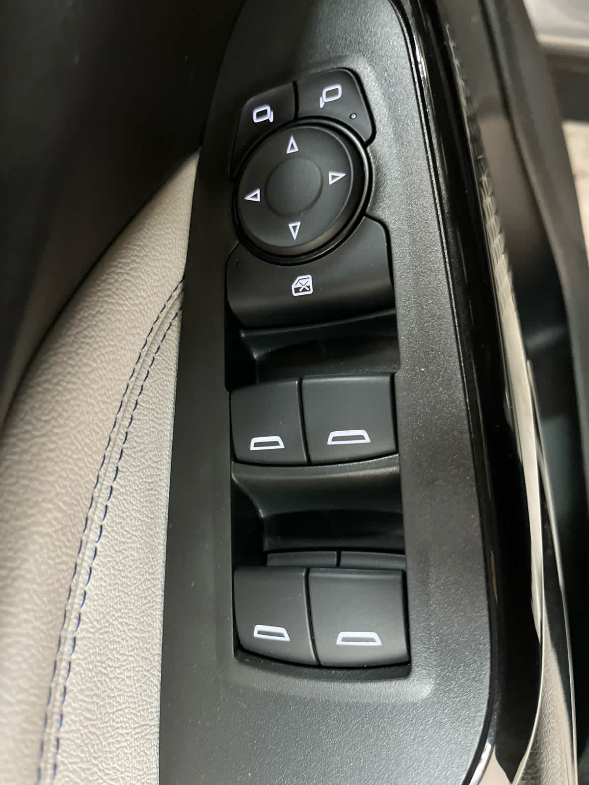 Thumbnail: 2024 Chevrolet Trax - 16