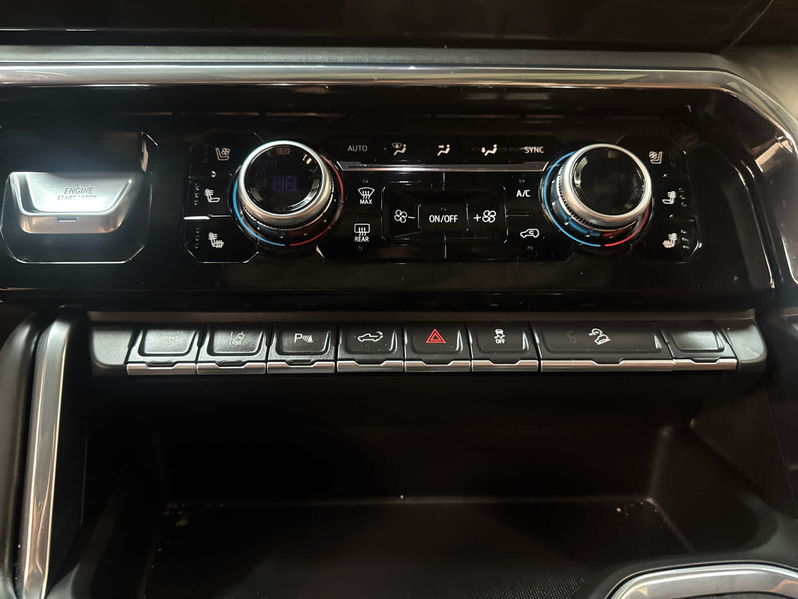 Thumbnail: 2025 GMC Sierra 2500 - 20