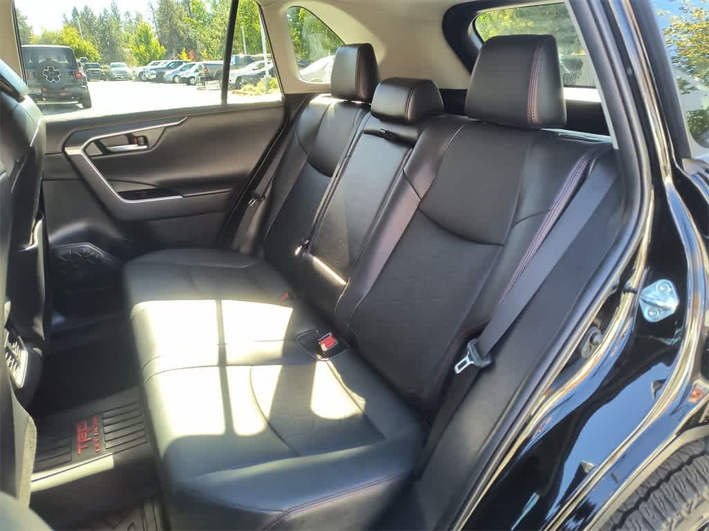 Thumbnail: 2022 Toyota RAV4 - 22