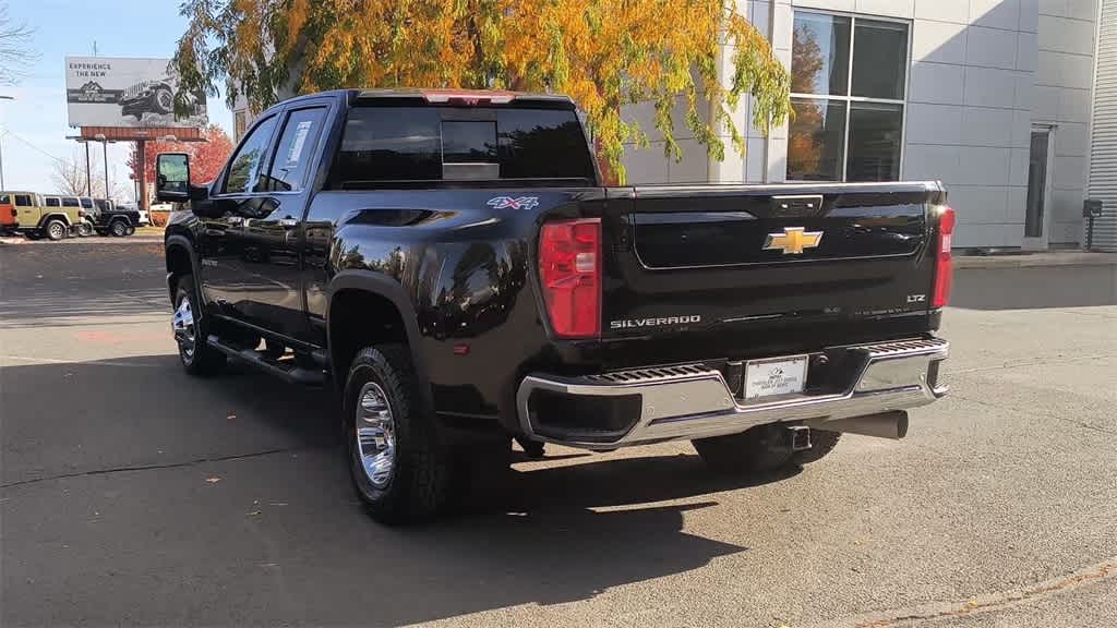 Thumbnail: 2022 Chevrolet Silverado 3500 - 7