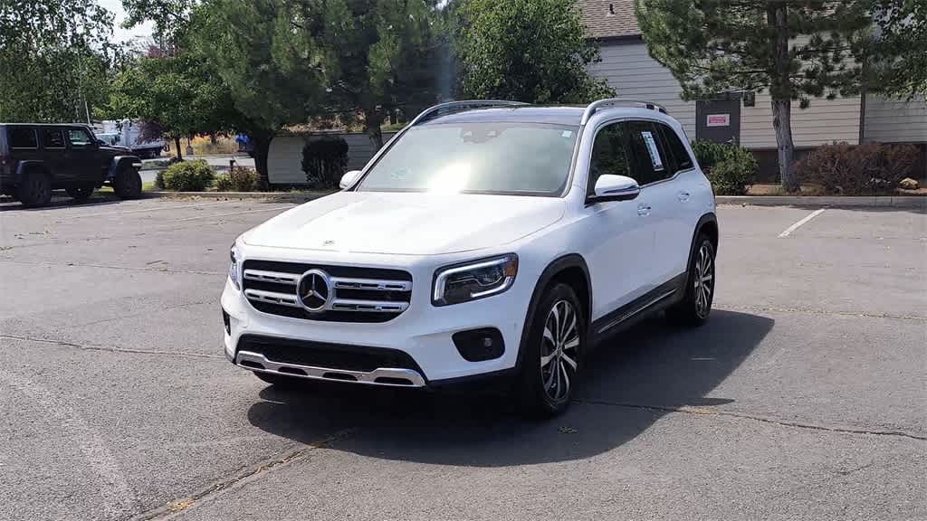 Thumbnail: 2023 Mercedes-Benz GLB - 4