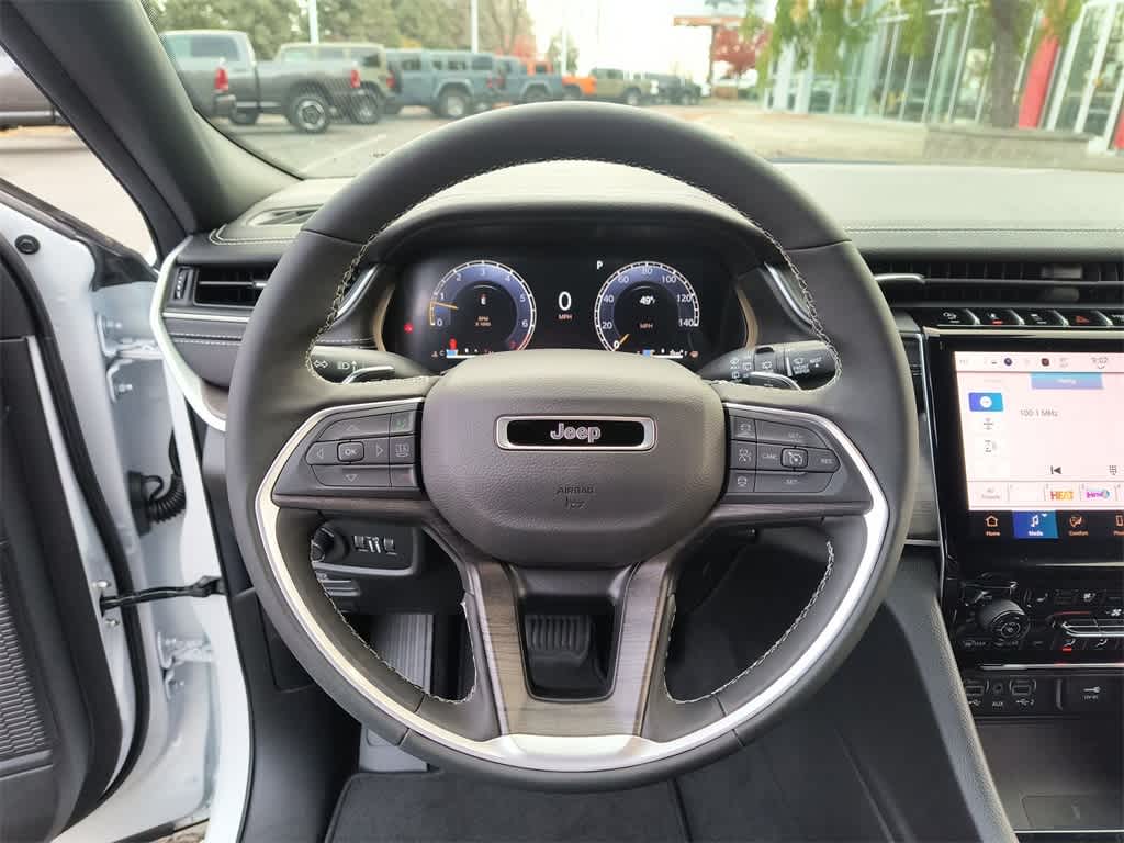 Thumbnail: 2025 Jeep Grand Cherokee - 14