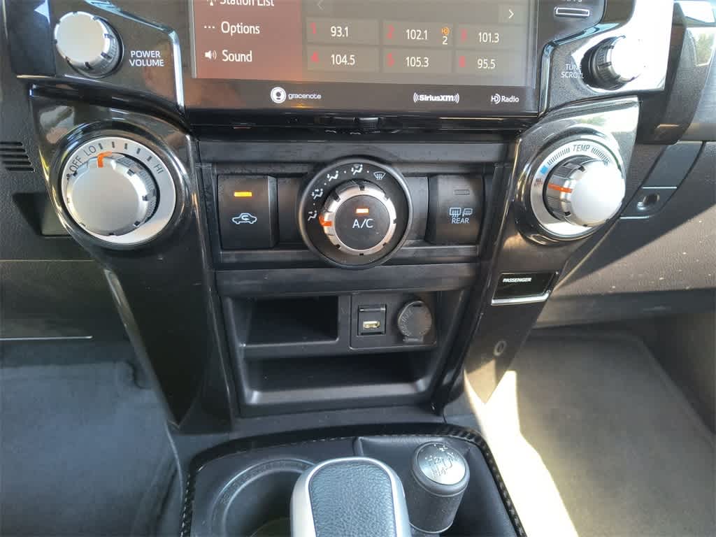 Thumbnail: 2024 Toyota 4Runner - 18
