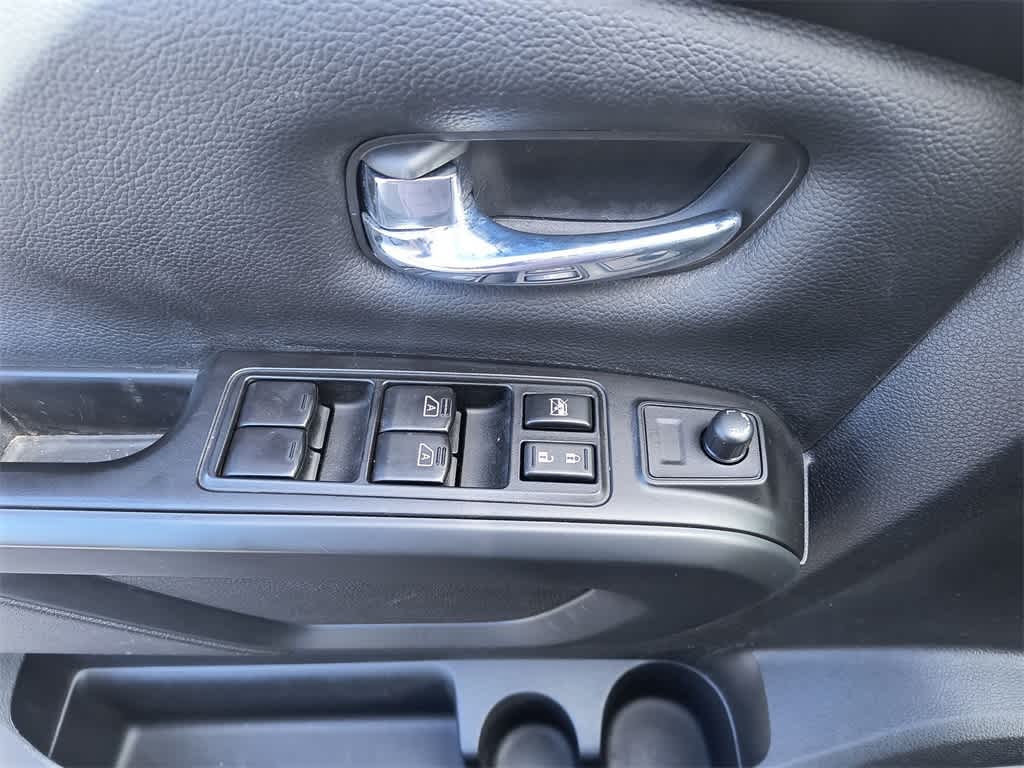 Thumbnail: 2018 Nissan Titan - 13