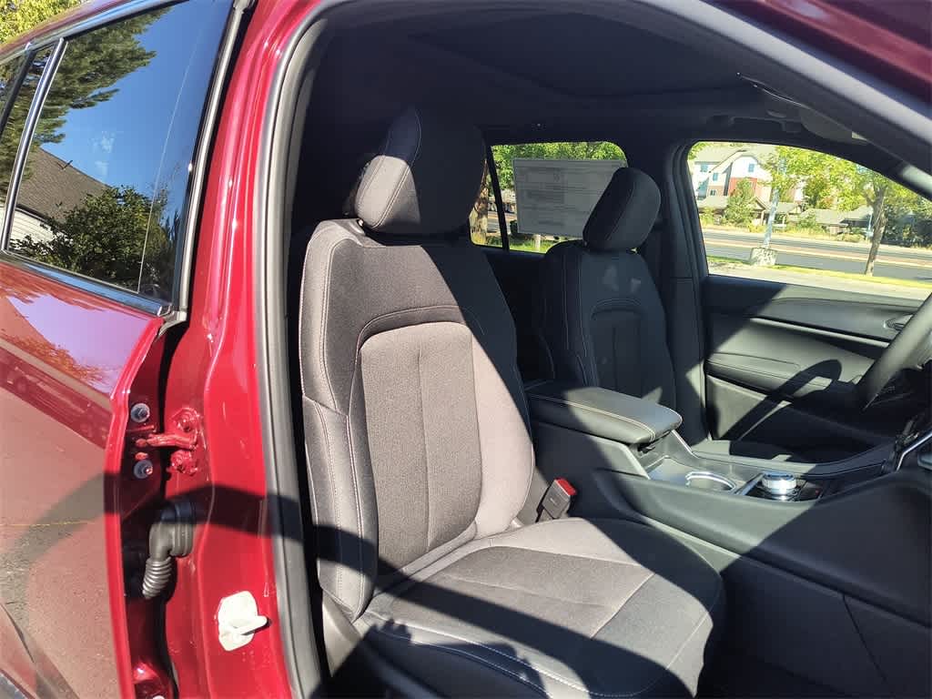 Thumbnail: 2025 Jeep Grand Cherokee - 24