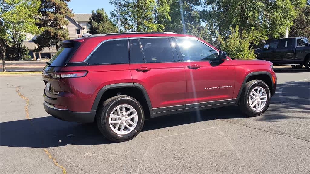 Thumbnail: 2025 Jeep Grand Cherokee - 9