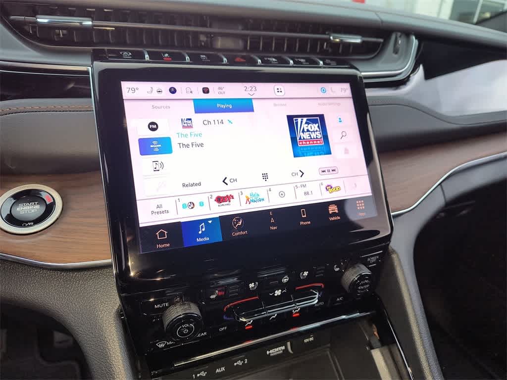 Thumbnail: 2025 Jeep Grand Cherokee L - 16